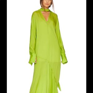 ISO of this L’academie Celia MAXI S or M!!